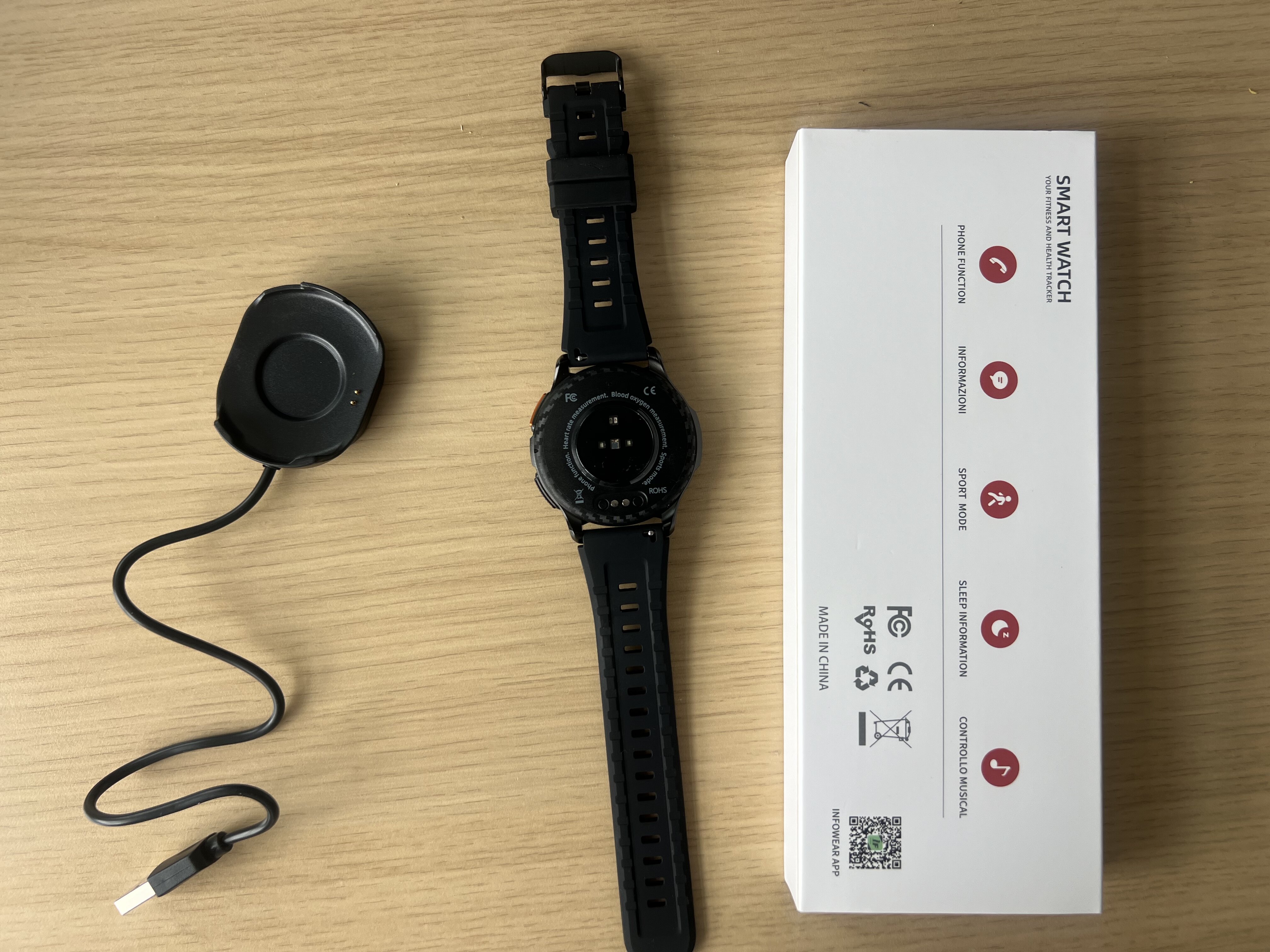 China Directly liqudation wholesale 1.43 inch AMOLED ZYX8 multi-language custom hello android silicone watch bands watches for men original watch