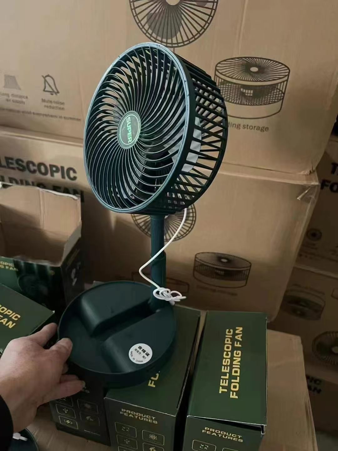 Liqudation wholesale Promotion Gift Folding Portable Fan Floor Standing Fan portable desktop