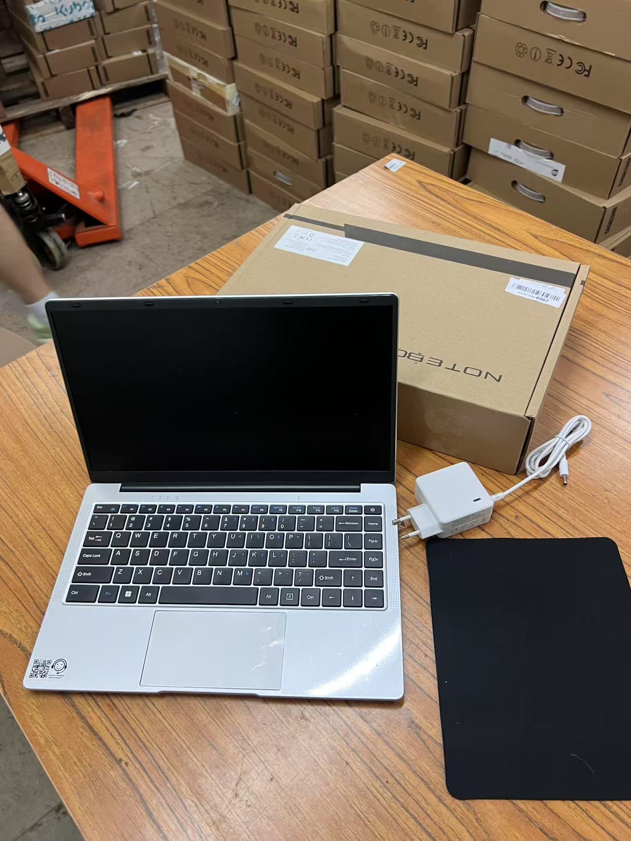 VOXTAR 14 Inch Laptops, Intel Celeron N4120 Quad Core, 16GB RAM 256GB SSD, 1920x1080 FHD IPS, Dual Speakers, 5G WiFi, USB 3.0, W 11pro Portable Laptop Computer for Business/Students